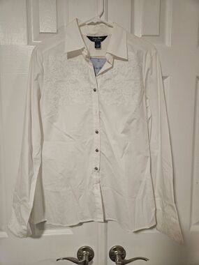 Indigo Palms Women's White Embroidered Button-Down Shirt